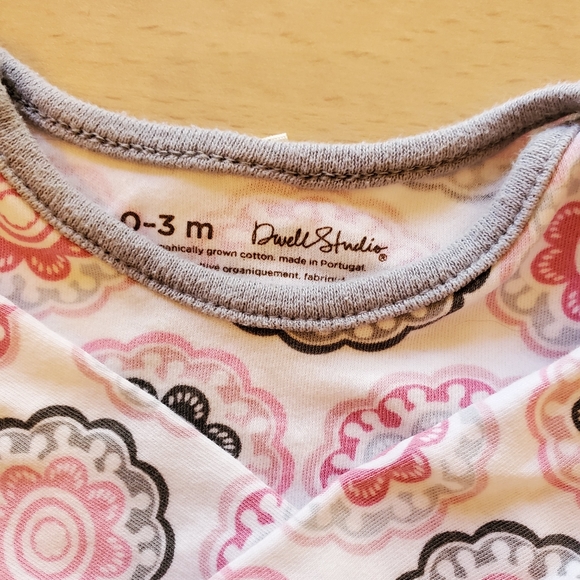 Organic Dwell Studios NB Sleeper - Picture 2 of 3